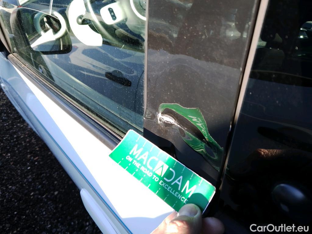  Renault  Twingo RENAULT  / 2019 / 5P / berlina con portón Zen 60 kW R80 batería 20kWh #17