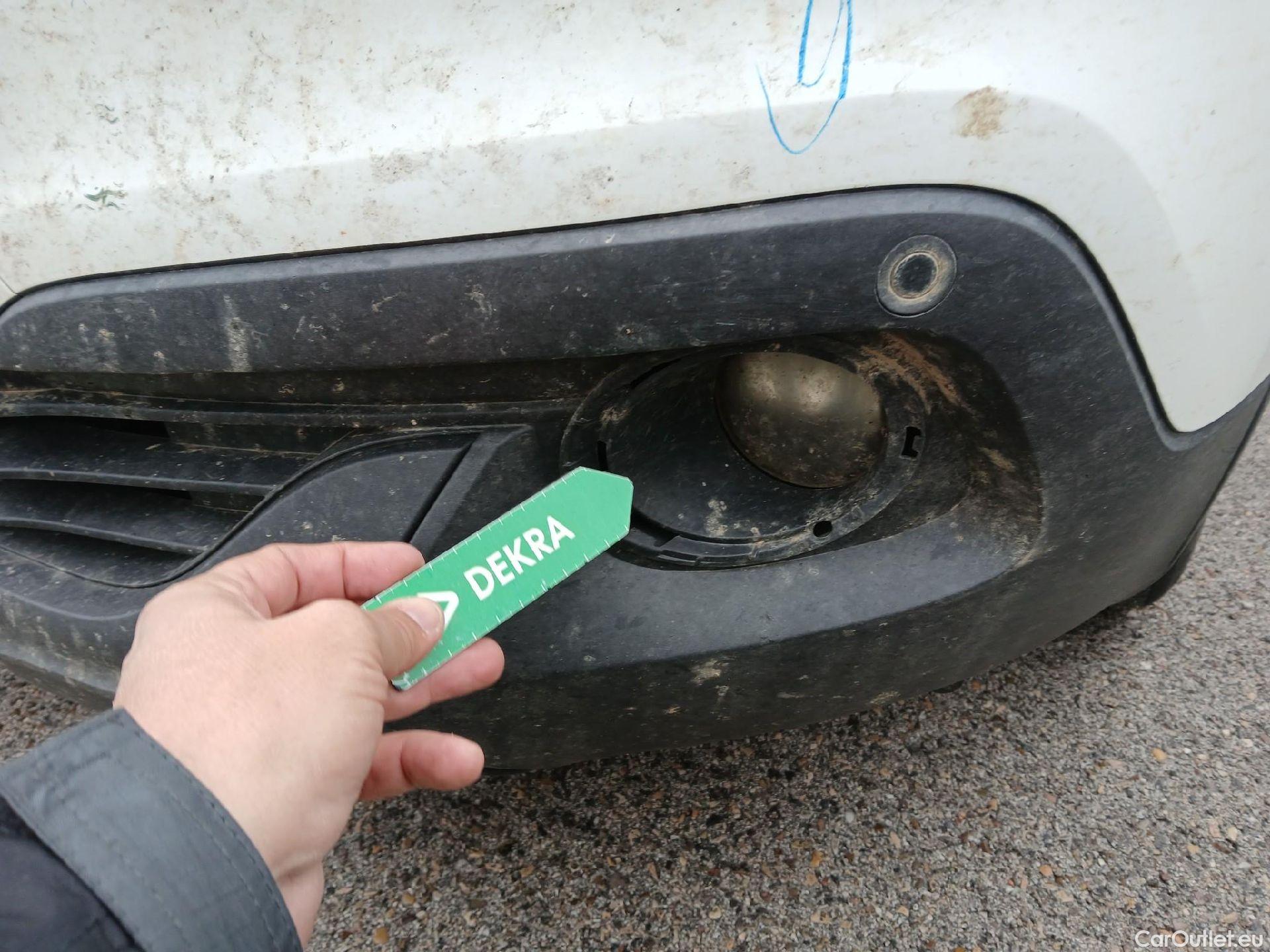  Renault  Kadjar RENAULT  5p 1G berlina con portón Tech Road Energy dCi 96kW (130CV) 4x4 #29