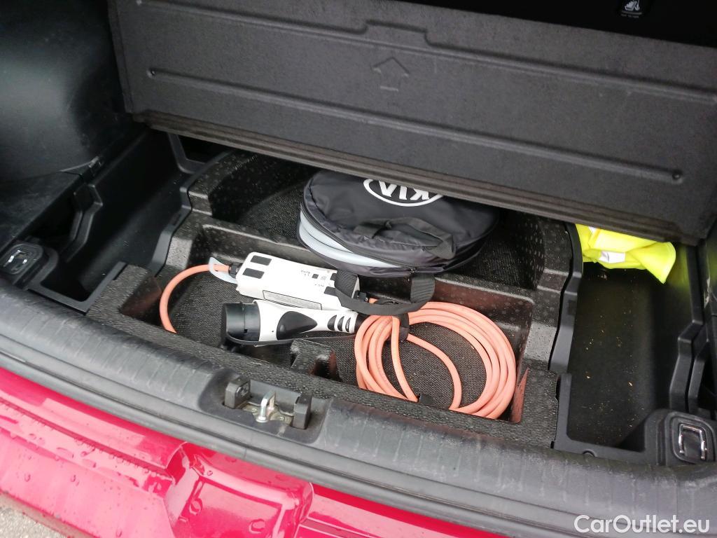  KIA  Niro KIA e- / 2016 / 5P / crossover e- 150kW (204CV) Drive (Long Range) #8