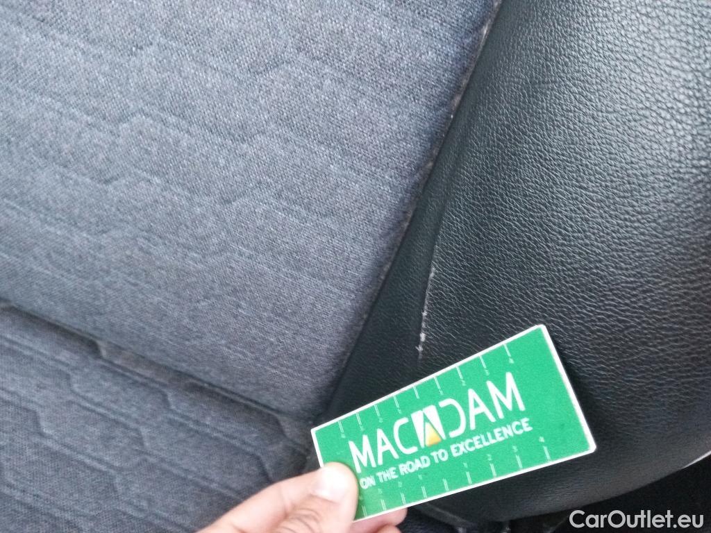  Renault  Zoe RENAULT  / 2019 / 5P / berlina con portón Intens 100 kW R135 Batería 50kWh #3