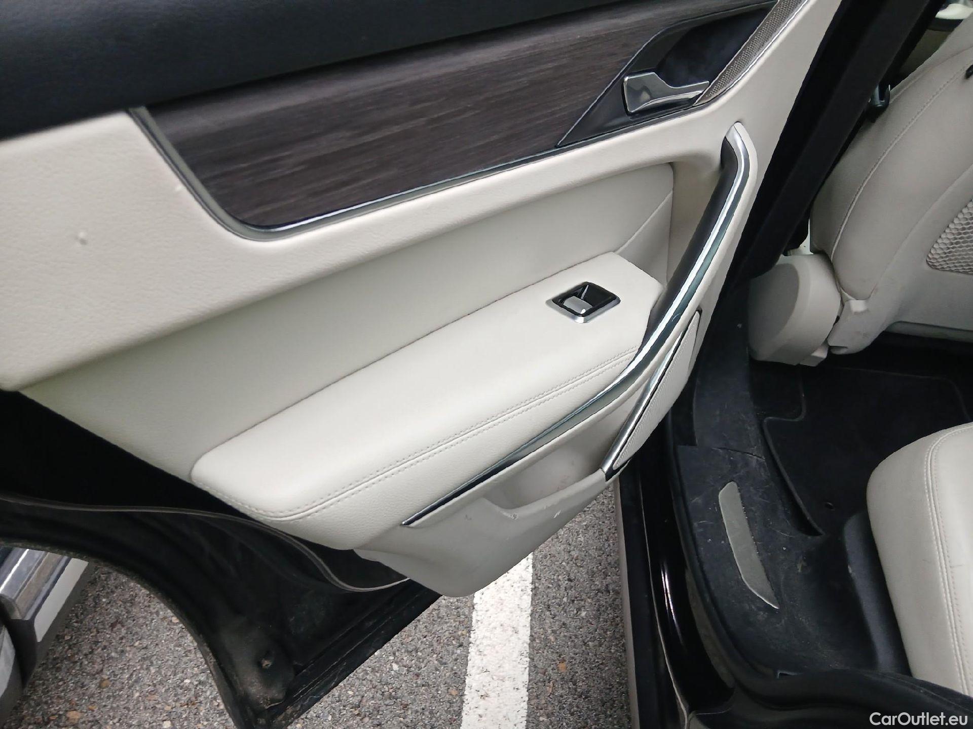  Jaguar  F-PACE JAGUAR  / 2020 / 5P / todoterreno 2.0D I4 204PS AWD Auto MHEV Standard S #7