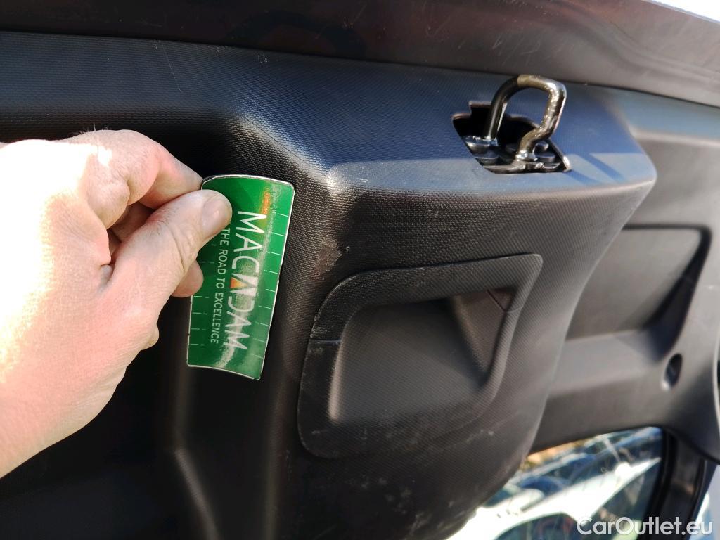  Renault  Twingo RENAULT  / 2019 / 5P / berlina con portón Zen 60 kW R80 batería 20kWh #21