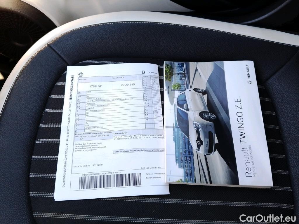  Renault  Twingo RENAULT  / 2019 / 5P / berlina con portón Zen 60 kW R80 batería 20kWh #19