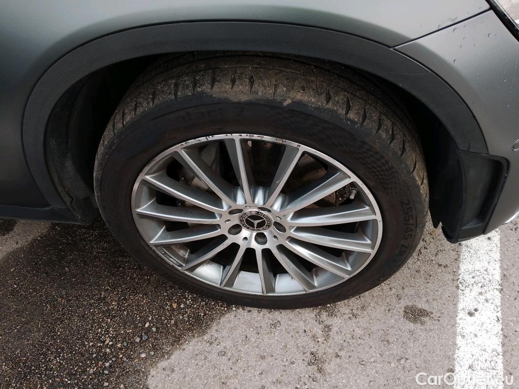  Mercedes  G-Klasee MERCEDES-BENZ GLC Coupé / 2019 / 5P / coupé GLC 300 e 4MATIC #5