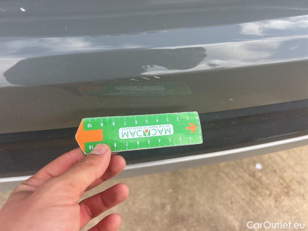  Audi  Q2 AUDI  / 2016 / 5P / todoterreno Design 30 TFSI 85kW (116CV) #17