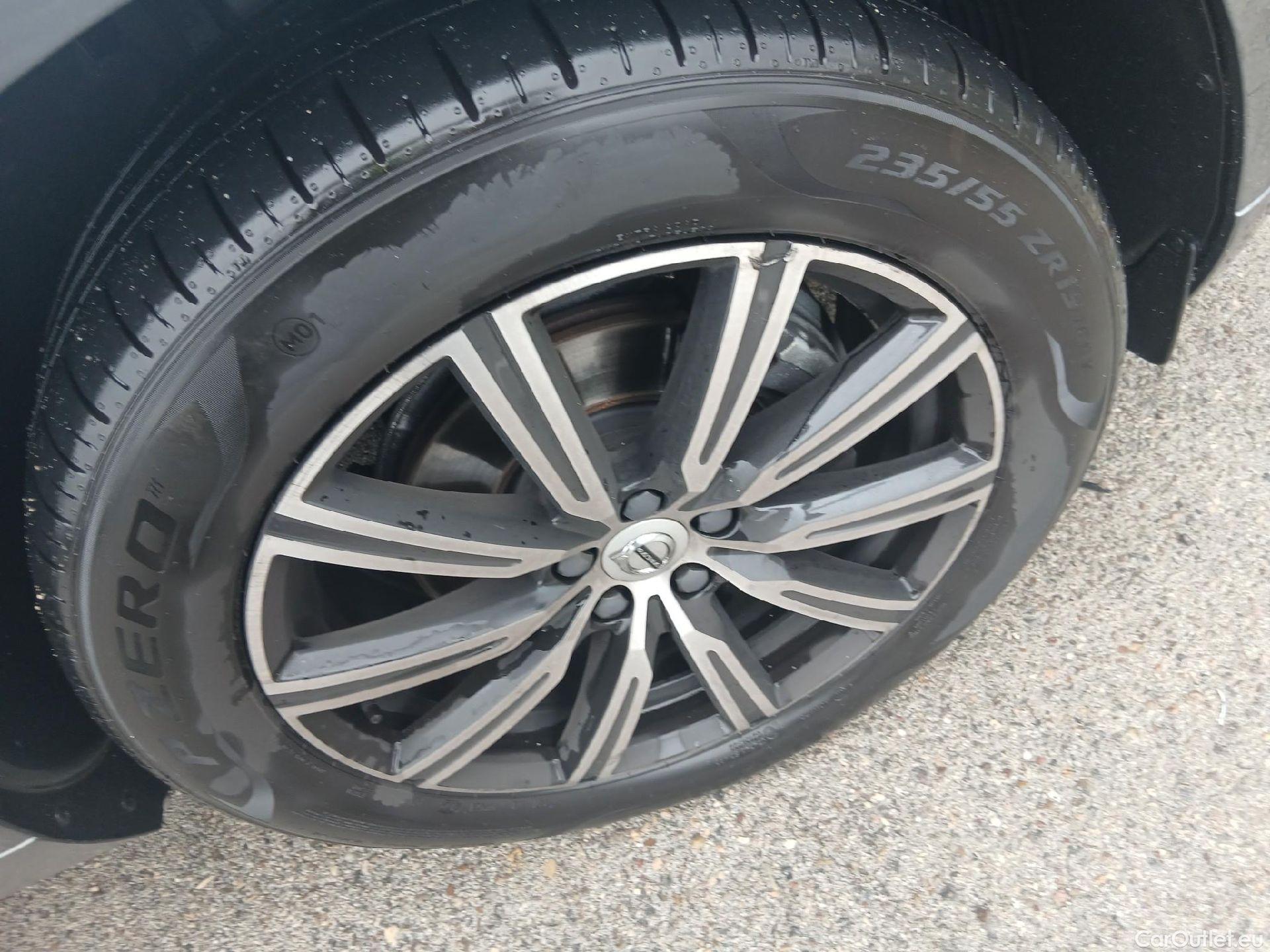  Volvo  XC60 VOLVO  / 2017 / 5P / todoterreno 2.0 D4 AWD Inscription Auto #27