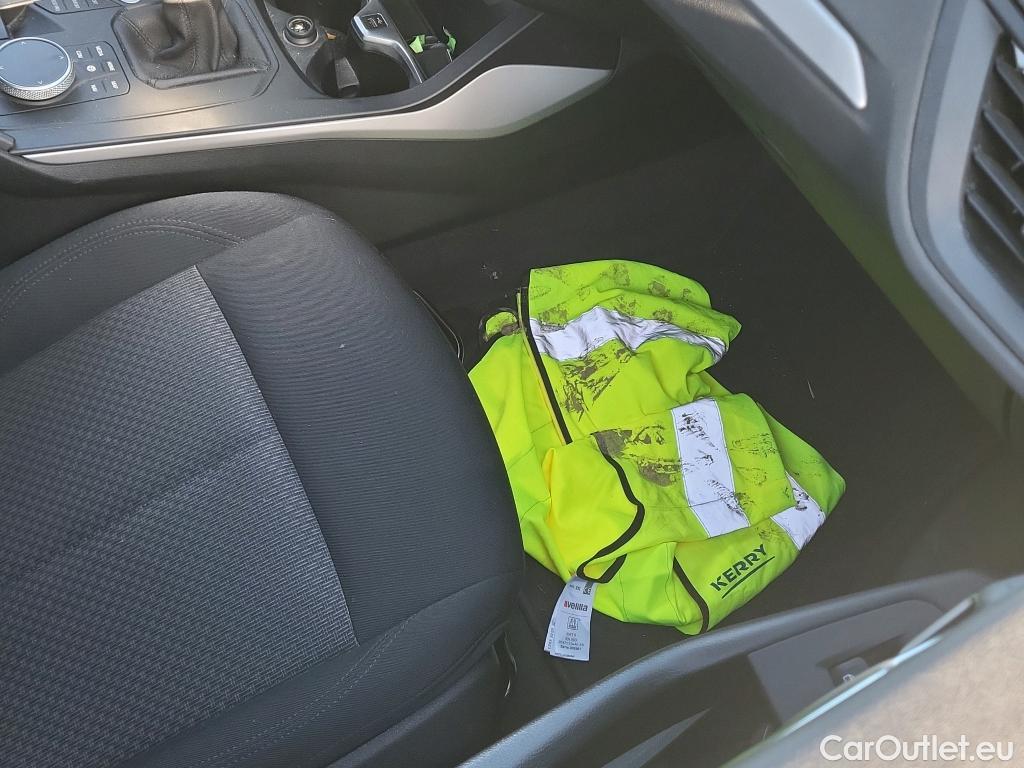  Bmw  Serie 2 BMW  / 2019 / 4P / sedán 218i Gran Coupe #21