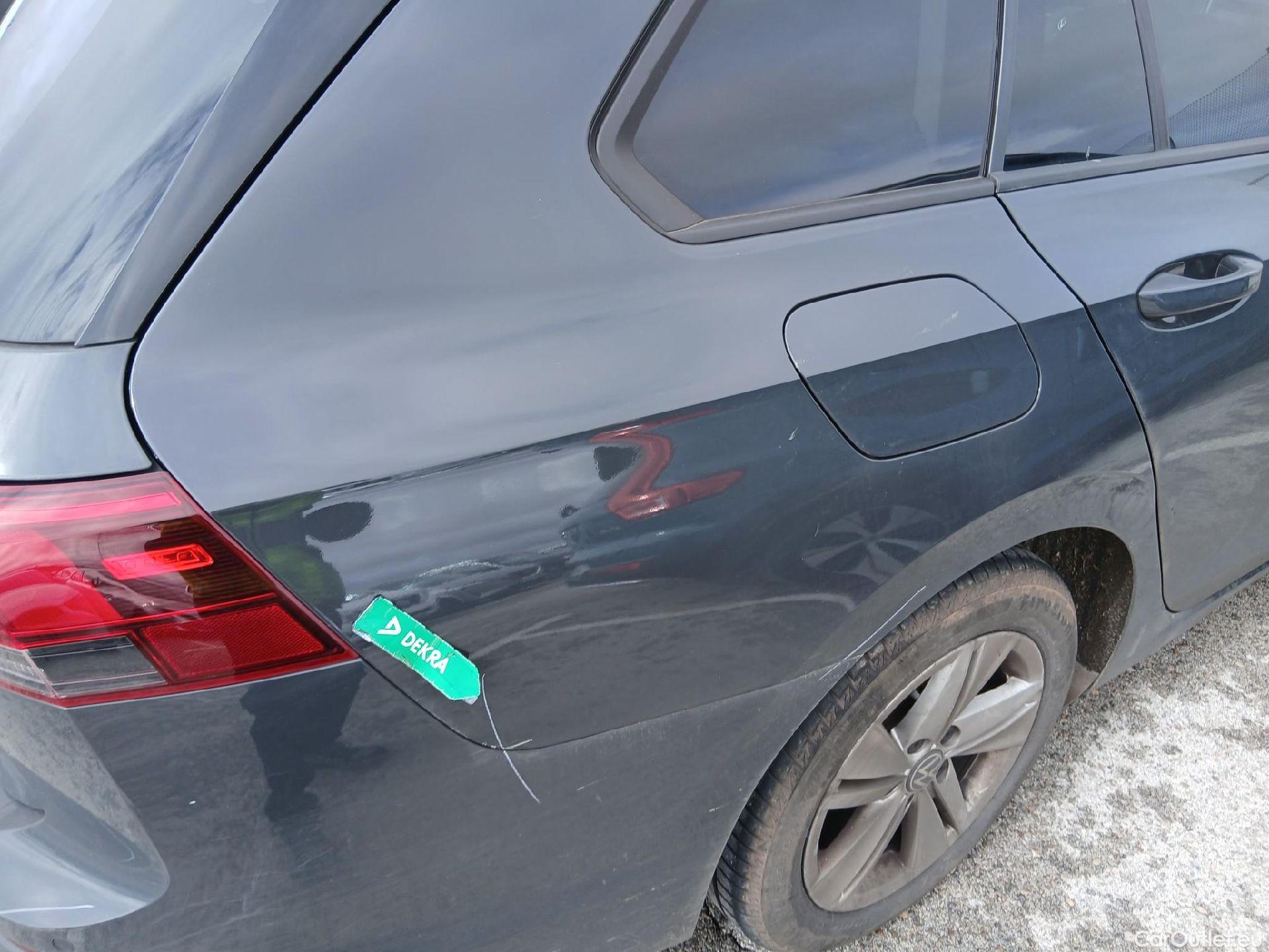  Volkswagen  Golf  VOLKSWAGEN / 2020 / 5P / familiar Life 1.5 eTSI 110kW (150CV) DSG Variant #33