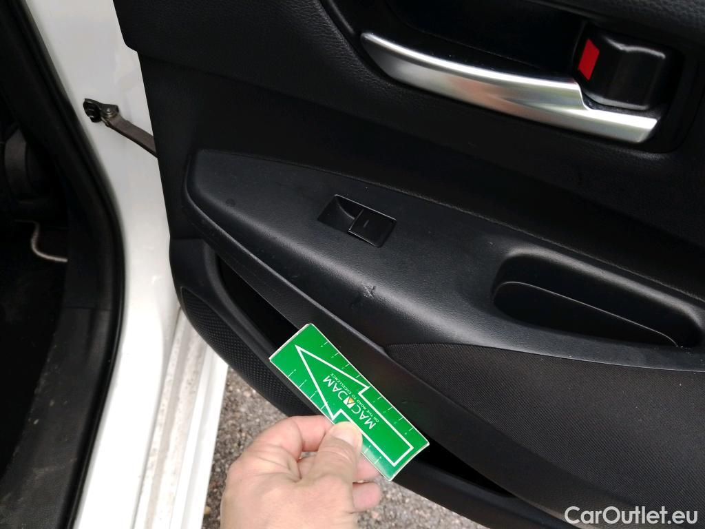  Toyota  Corolla TOYOTA  / 2019 / 5P / familiar 1.8 125H ACTIVE TECH E-CVT TOU SPORT #13