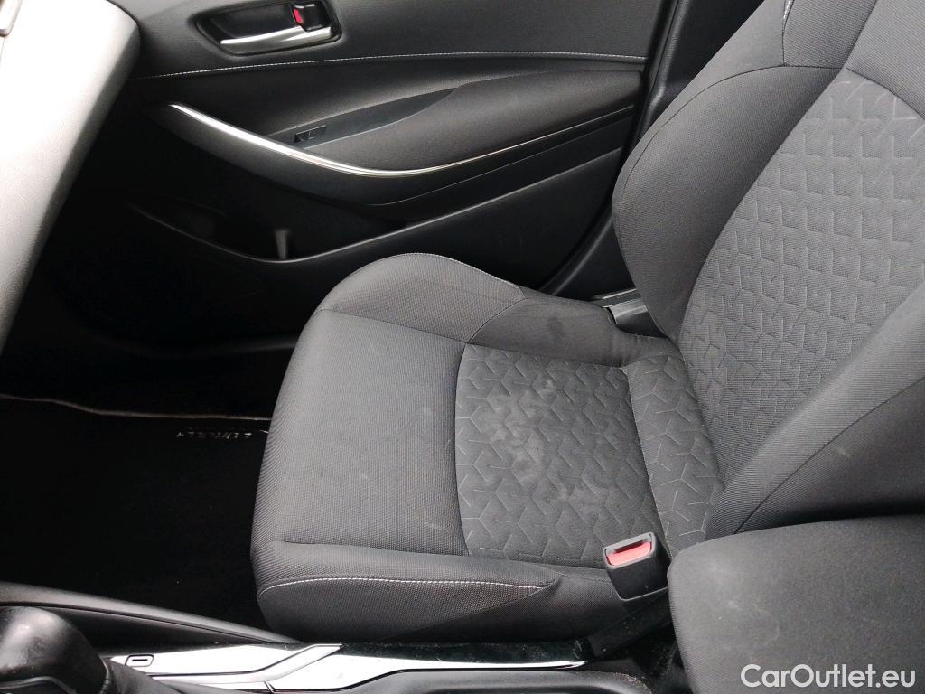  Toyota  Corolla TOYOTA  / 2019 / 5P / familiar 1.8 125H ACTIVE TECH E-CVT TOU SPORT #7