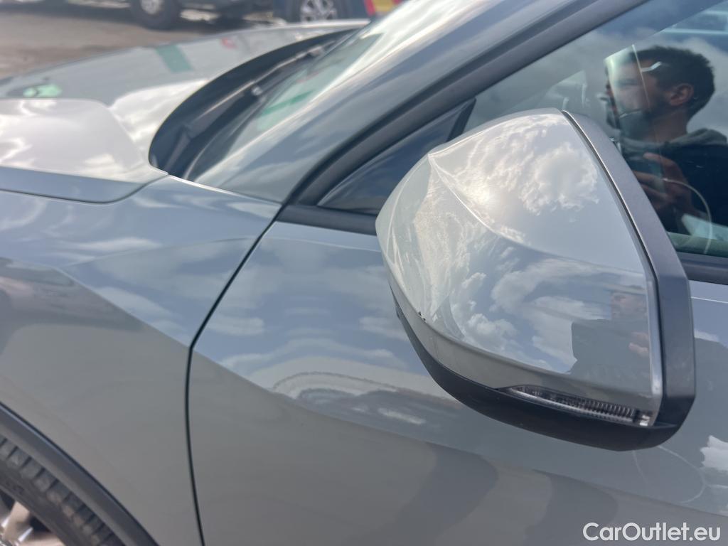  Audi  Q2 AUDI  / 2016 / 5P / todoterreno Design 30 TFSI 85kW (116CV) #19