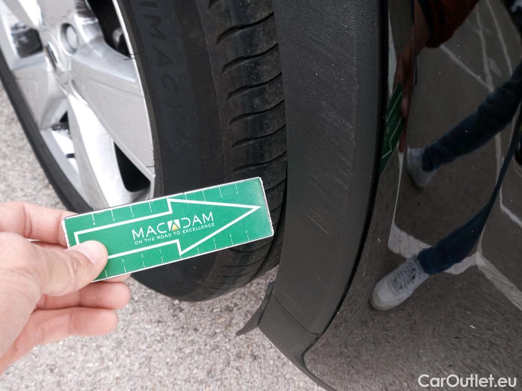  Volvo  XC 40 VOLVO XC40 / 2021 / 5P / todoterreno 1.5 T2 Essential #23