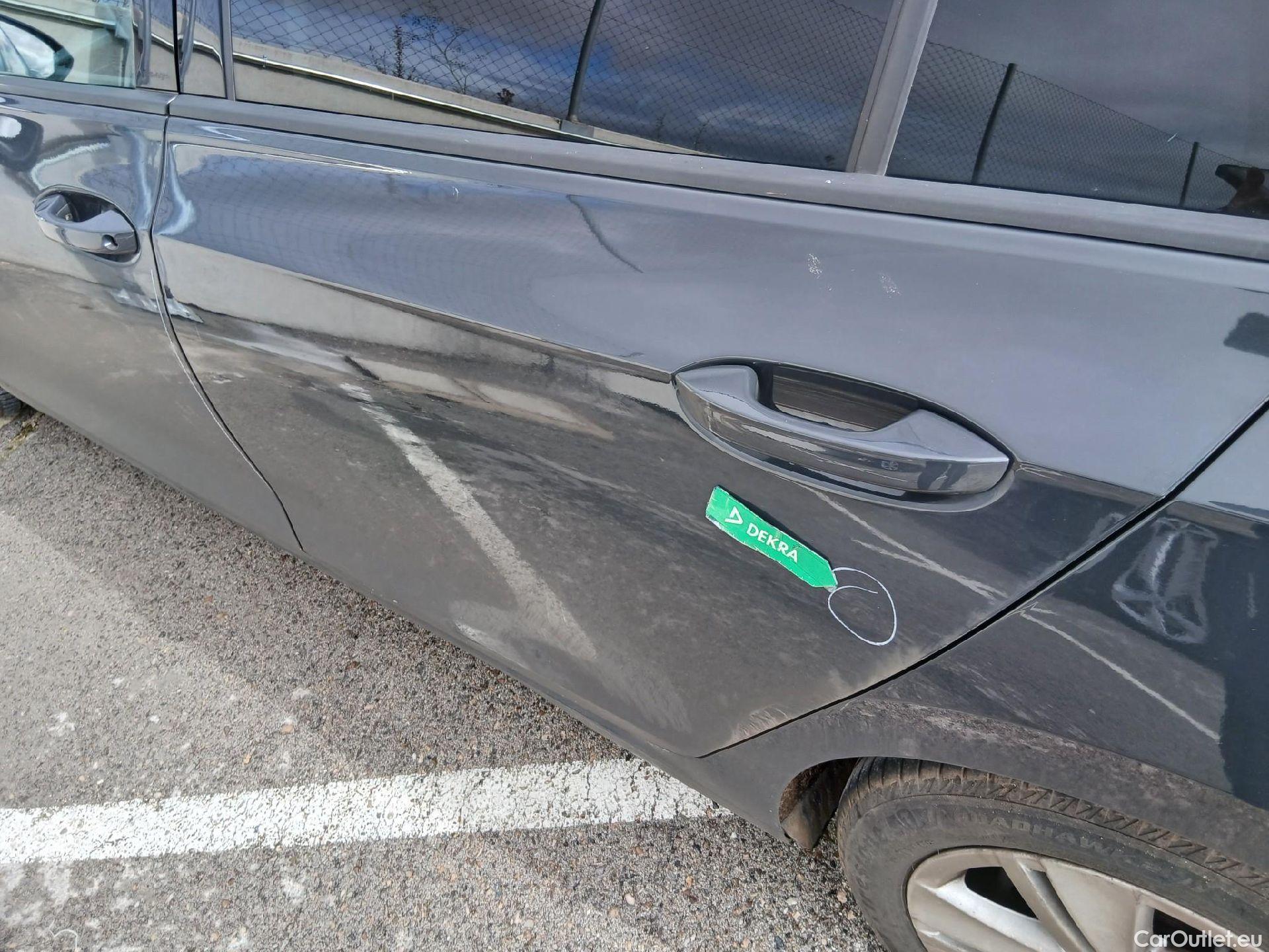  Volkswagen  Golf  VOLKSWAGEN / 2020 / 5P / familiar Life 1.5 eTSI 110kW (150CV) DSG Variant #20