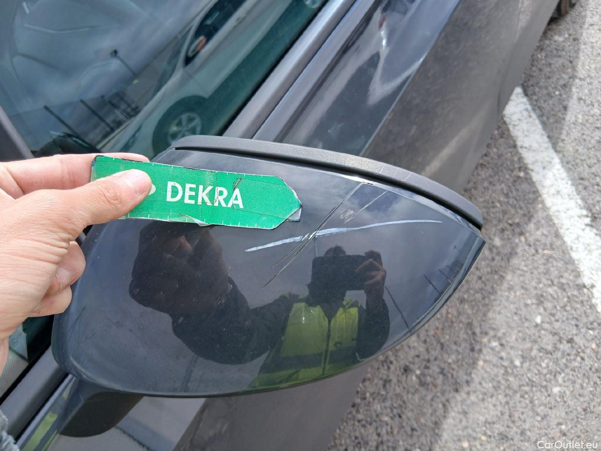  Volkswagen  Golf  VOLKSWAGEN / 2020 / 5P / familiar Life 1.5 eTSI 110kW (150CV) DSG Variant #8