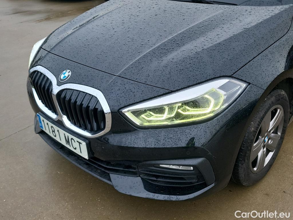  Bmw  Serie 1 BMW  / 2019 / 5P / berlina con portón 118i #12