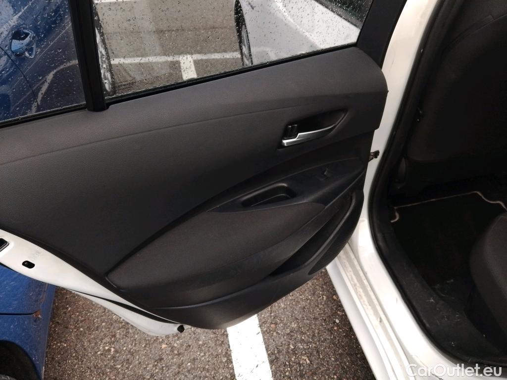  Toyota  Corolla TOYOTA  / 2019 / 5P / familiar 1.8 125H ACTIVE TECH E-CVT TOU SPORT #8