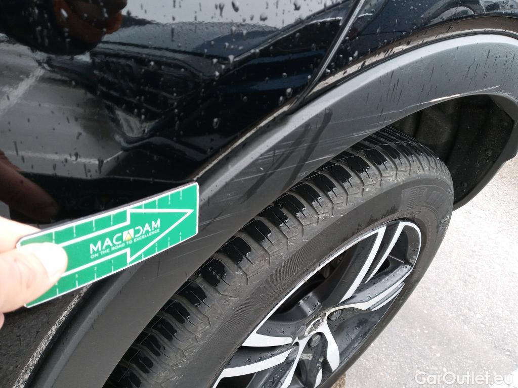  Volvo  XC 40 VOLVO XC40 / 2017 / 5P / todoterreno 2.0 D4 AWD R-Design Auto #19