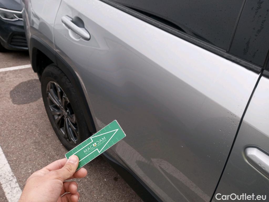  Toyota  RAV4 TOYOTA  / 2018 / 5P / todoterreno 2.5l 220H Advance #10