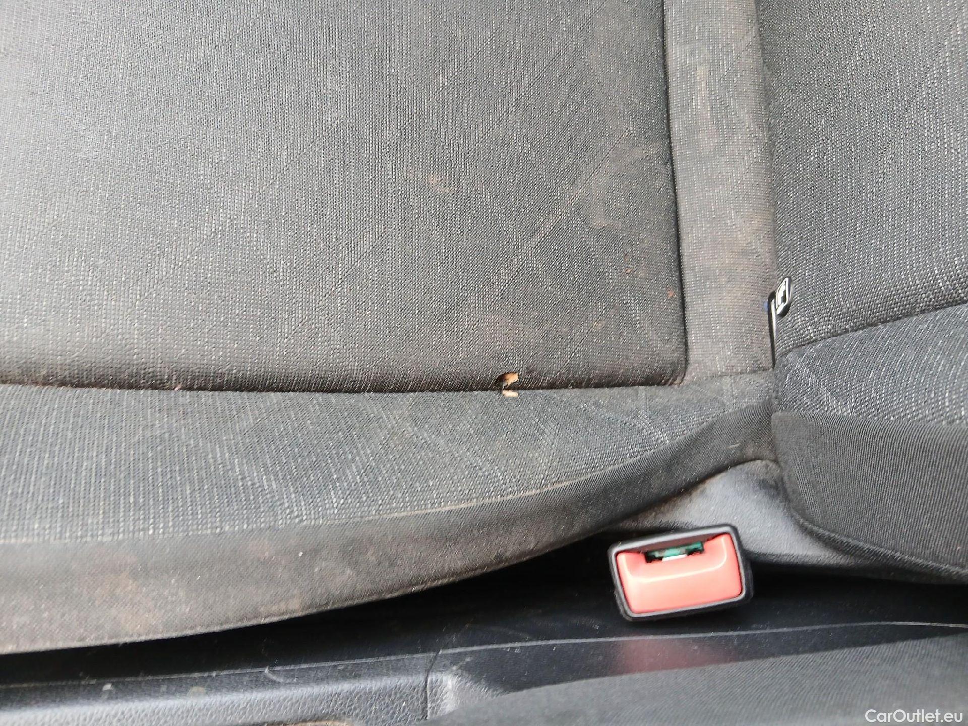  Volkswagen  Golf  VOLKSWAGEN / 2020 / 5P / familiar Life 1.5 eTSI 110kW (150CV) DSG Variant #16