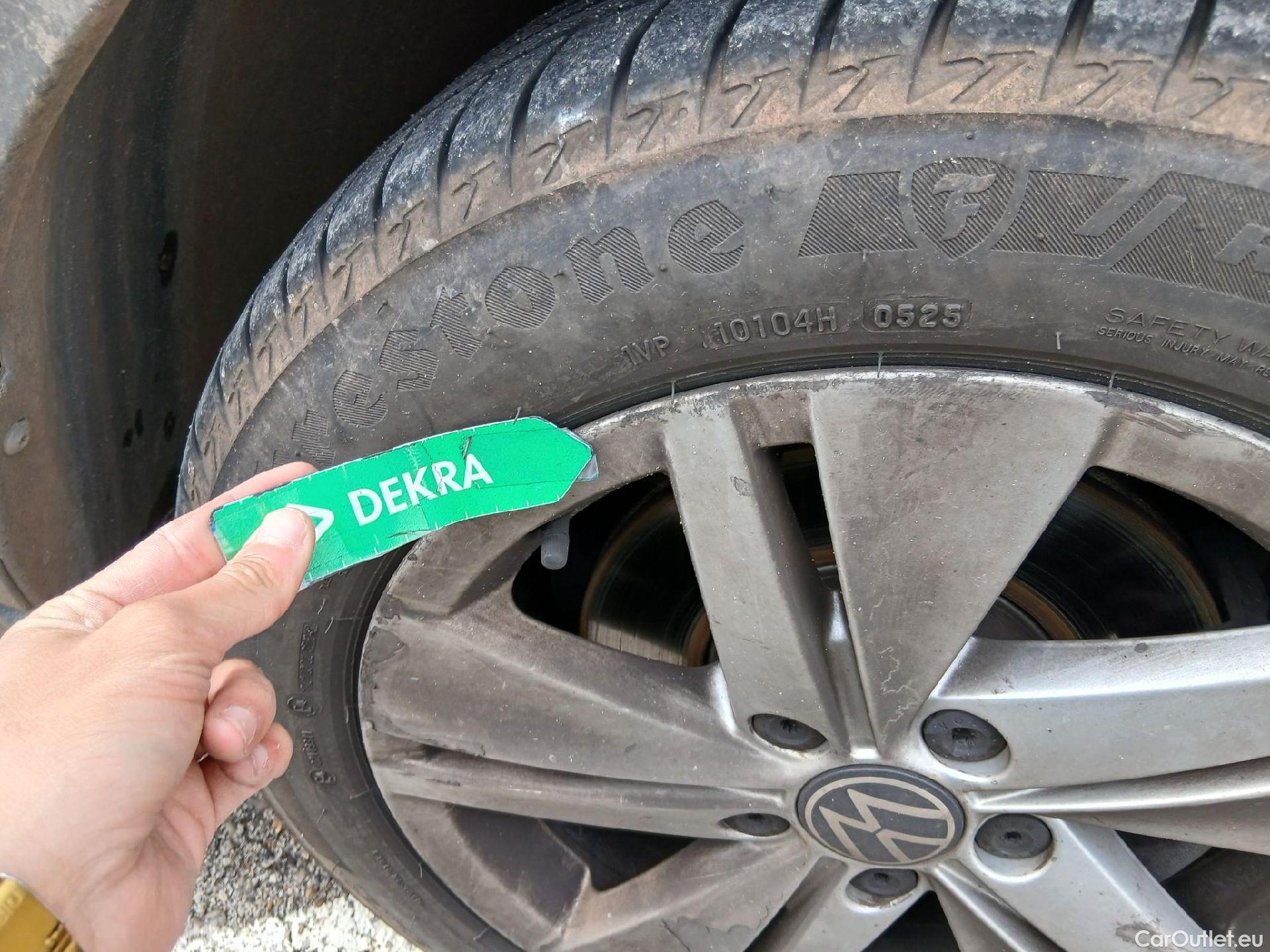  Volkswagen  Golf  VOLKSWAGEN / 2020 / 5P / familiar Life 1.5 eTSI 110kW (150CV) DSG Variant #43