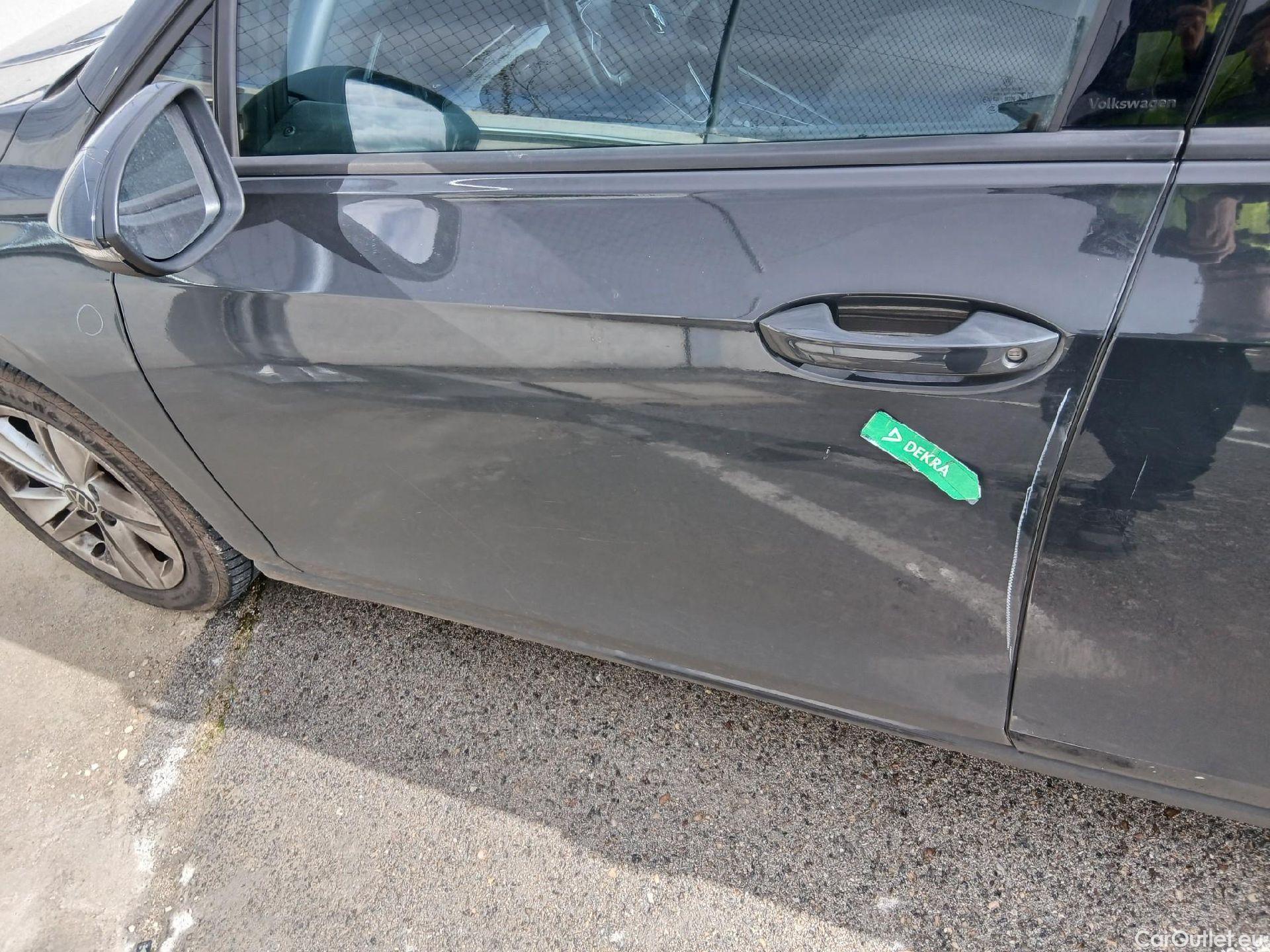  Volkswagen  Golf  VOLKSWAGEN / 2020 / 5P / familiar Life 1.5 eTSI 110kW (150CV) DSG Variant #13