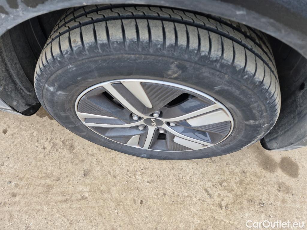  KIA  Niro KIA  / 2019 / 5P / crossover 1.6 GDi PHEV 104kW (141CV) Drive #14