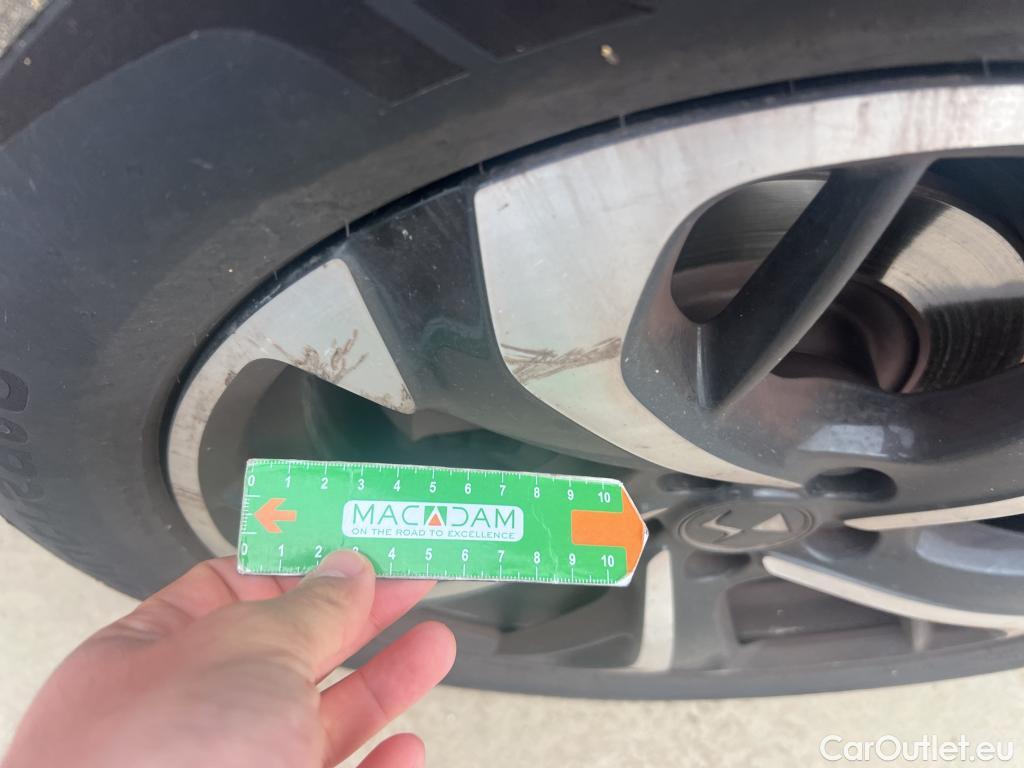  DS  DS7 DS DS 7 Crossback / 2017 / 5P / todoterreno BlueHDi DE 96kW (130CV) Auto. CHIC (AC) #8