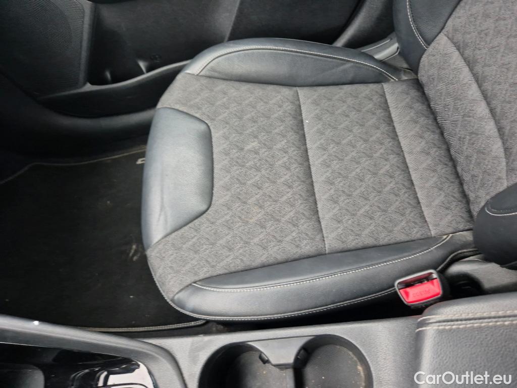  KIA  Niro KIA  / 2019 / 5P / crossover 1.6 GDi PHEV 104kW (141CV) Drive #2