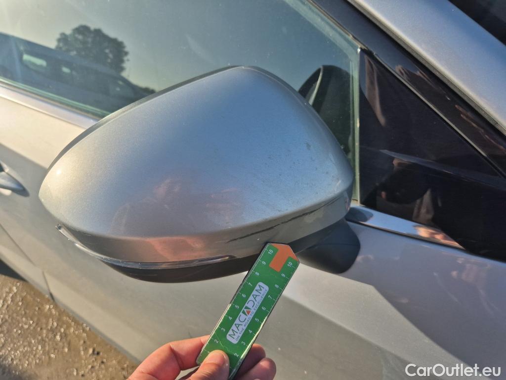  Nissan  Qashqai NISSAN  / 2021 / 5P / todoterreno DIG-T 116kW (158CV) mHEV Xtronic Acenta (AC8) #18