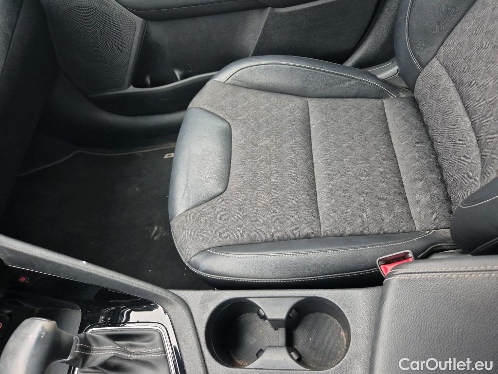  KIA  Niro KIA  / 2019 / 5P / crossover 1.6 GDi PHEV 104kW (141CV) Drive #4