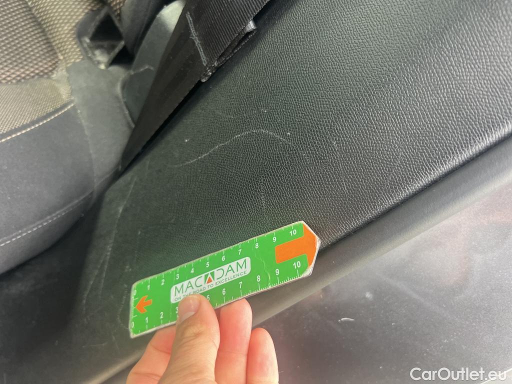  DS  DS7 DS DS 7 Crossback / 2017 / 5P / todoterreno BlueHDi DE 96kW (130CV) Auto. CHIC (AC) #20