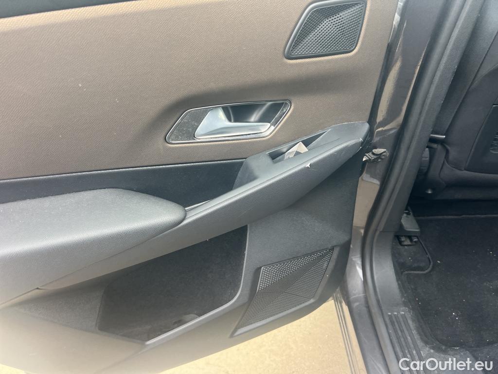  DS  DS7 DS DS 7 Crossback / 2017 / 5P / todoterreno BlueHDi DE 96kW (130CV) Auto. CHIC (AC) #17