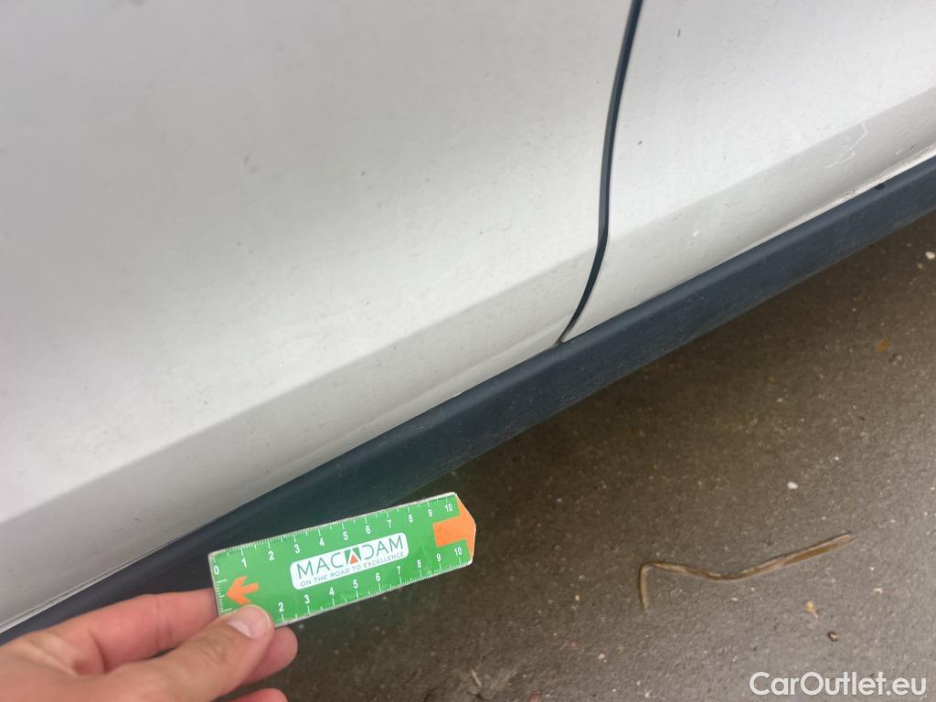  Citroen  C3 CITROEN  / 2016 / 5P / berlina con portón BlueHDi 73KW (100CV) S&S FEEL #8