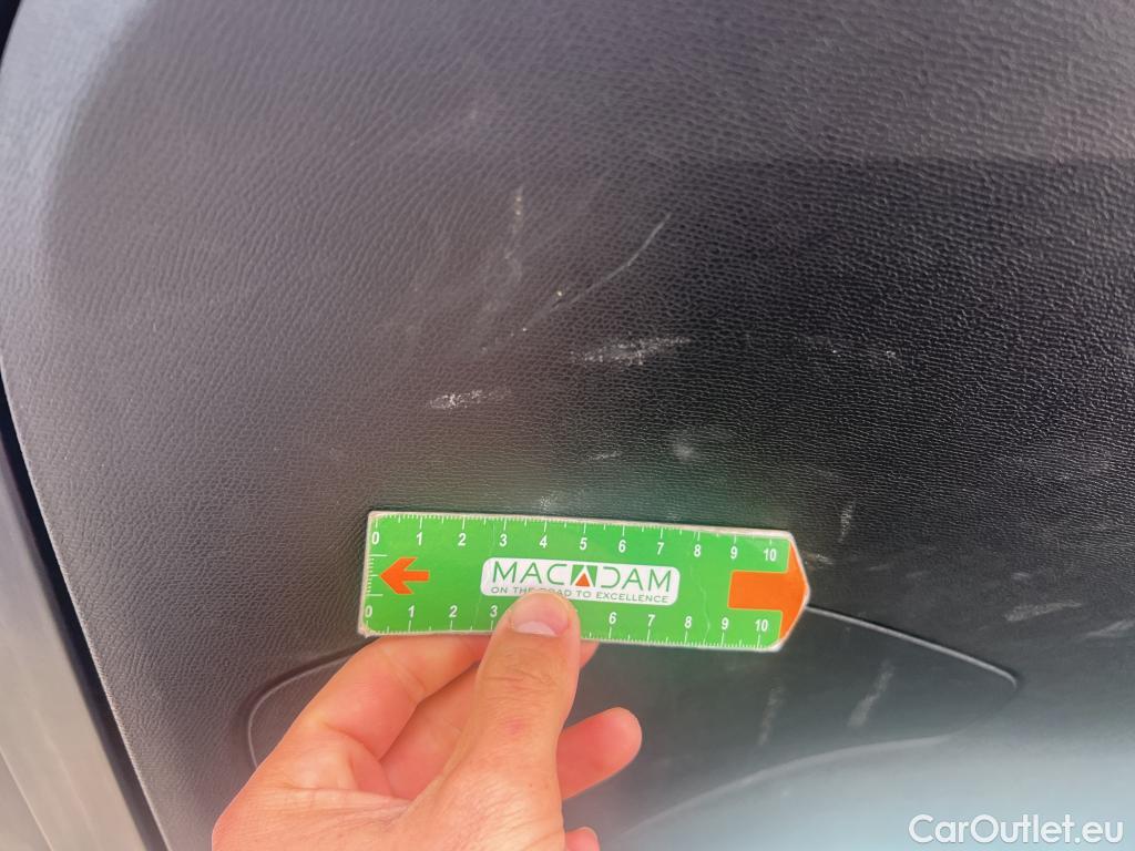  DS  DS7 DS DS 7 Crossback / 2017 / 5P / todoterreno BlueHDi DE 96kW (130CV) Auto. CHIC (AC) #14