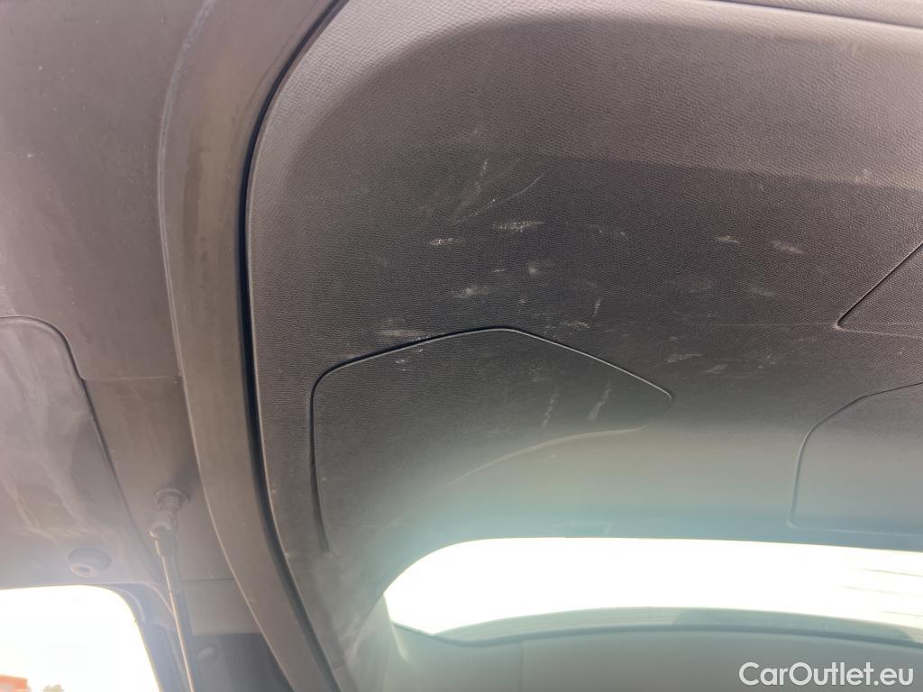  DS  DS7 DS DS 7 Crossback / 2017 / 5P / todoterreno BlueHDi DE 96kW (130CV) Auto. CHIC (AC) #13