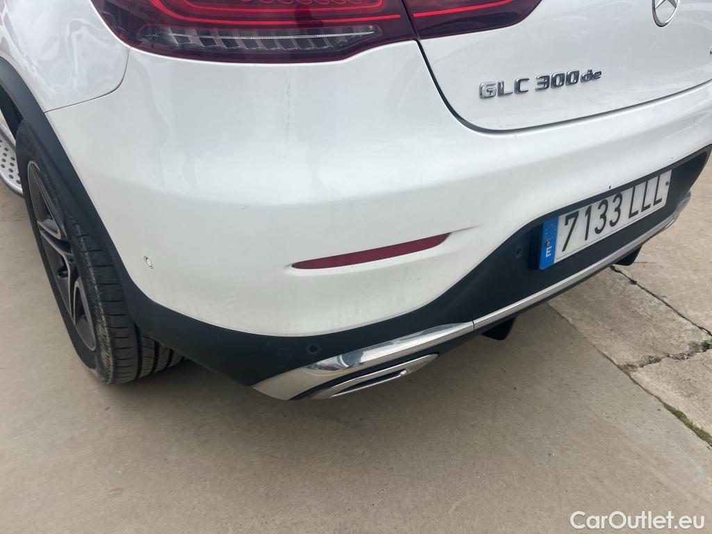  Mercedes  G-Klasee MERCEDES-BENZ GLC Coupé / 2019 / 5P / coupé GLC 300 de 4MATIC #26