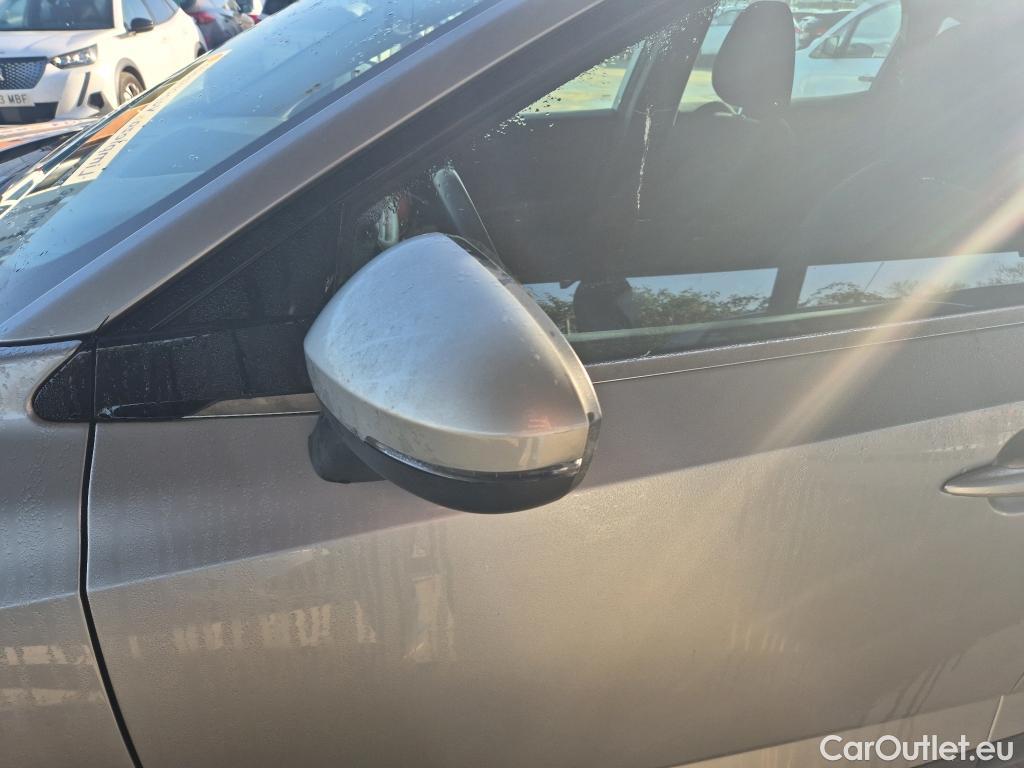  Nissan  Qashqai NISSAN  / 2021 / 5P / todoterreno DIG-T 116kW (158CV) mHEV Xtronic Acenta (AC8) #15