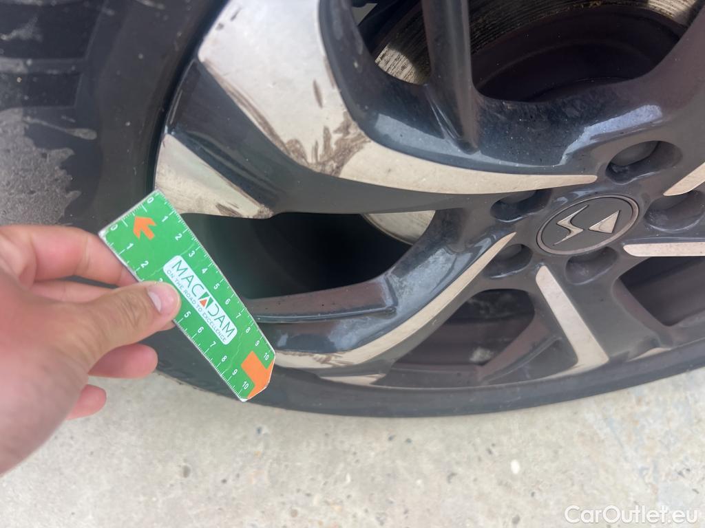  DS  DS7 DS DS 7 Crossback / 2017 / 5P / todoterreno BlueHDi DE 96kW (130CV) Auto. CHIC (AC) #2