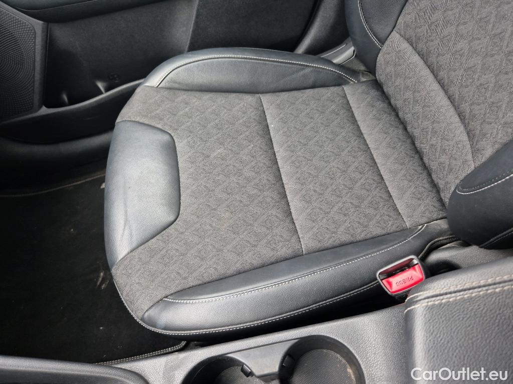  KIA  Niro KIA  / 2019 / 5P / crossover 1.6 GDi PHEV 104kW (141CV) Drive #3