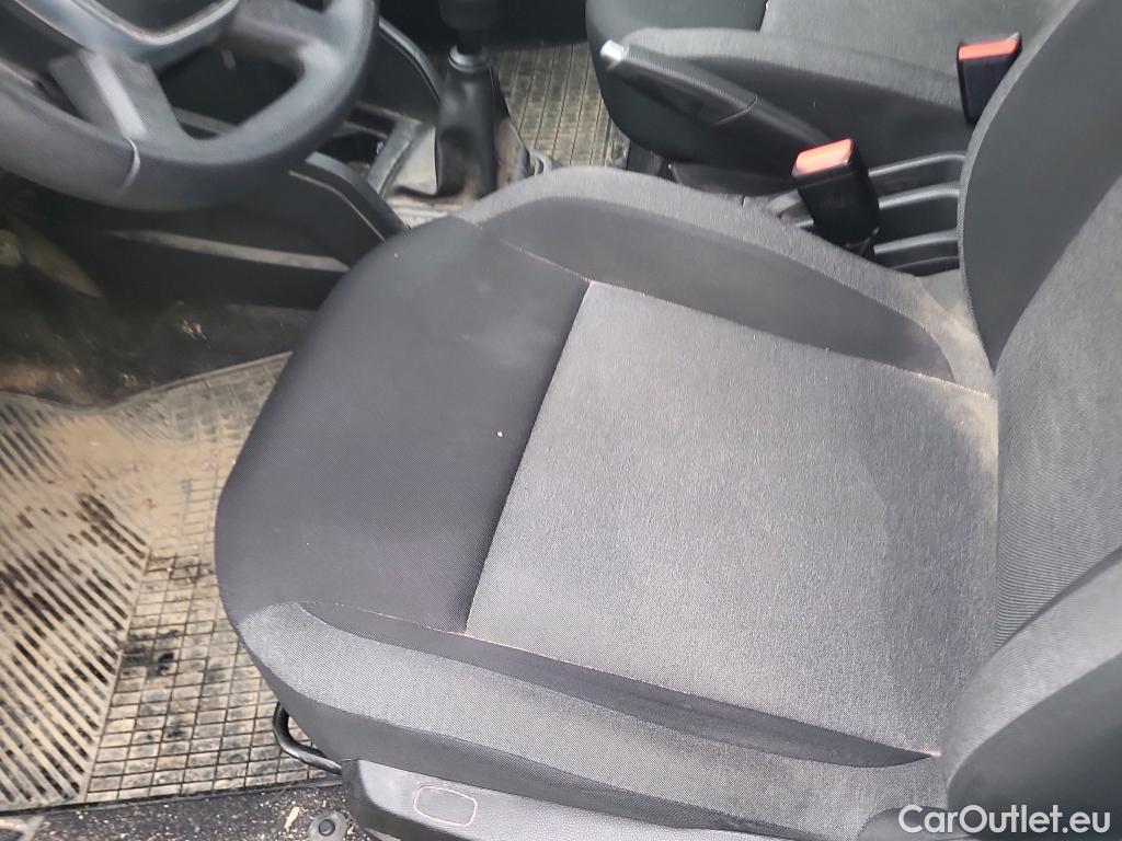  Dacia  Duster DACIA  / 2018 / 5P / todoterreno Essent. Blue dCi 85kW (115CV) 4X2 #5