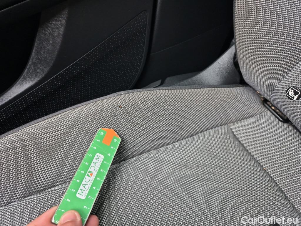  Land Rover  Discovery SEAT Nuevo León / 2020 / 5P / berlina con portón 2.0 TDI 85kW S&S Style Go (AC3) #18