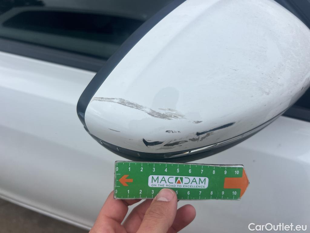  Peugeot  308 PEUGEOT  5p 2G berlina con portón 5p Active 1.6 BlueHDi 73KW (100CV) #43