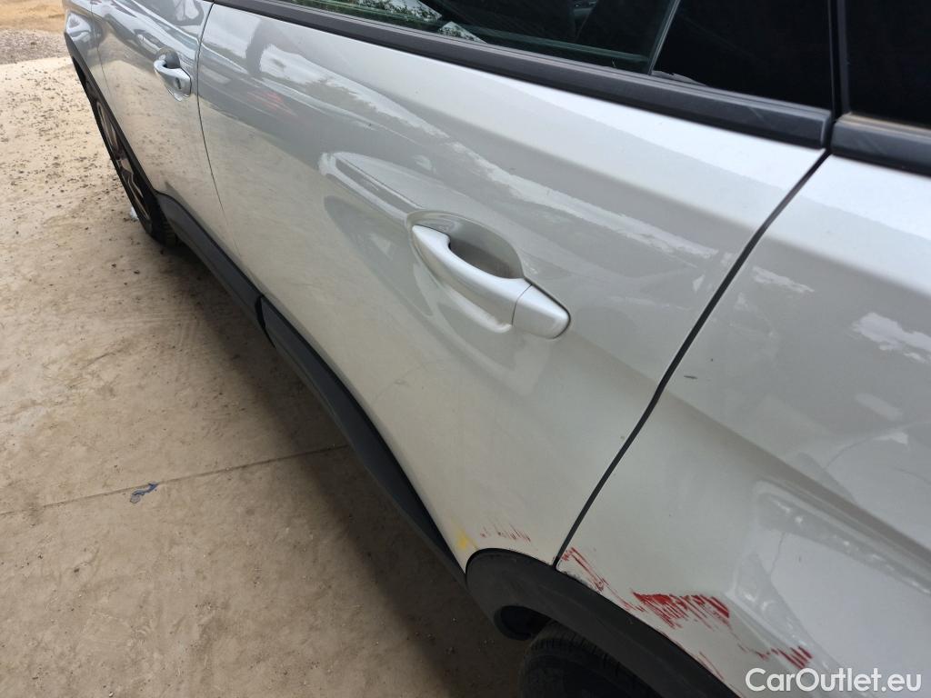  Peugeot  5008 PEUGEOT  / 2020 / 5P / todoterreno 1.2 PureTech 96KW S&S Active Pack EAT8 #11