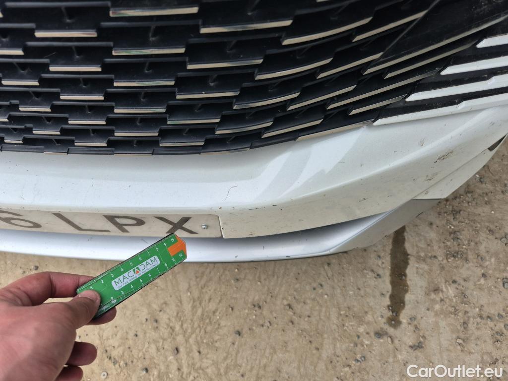  Peugeot  5008 PEUGEOT  / 2020 / 5P / todoterreno 1.2 PureTech 96KW S&S Active Pack EAT8 #19