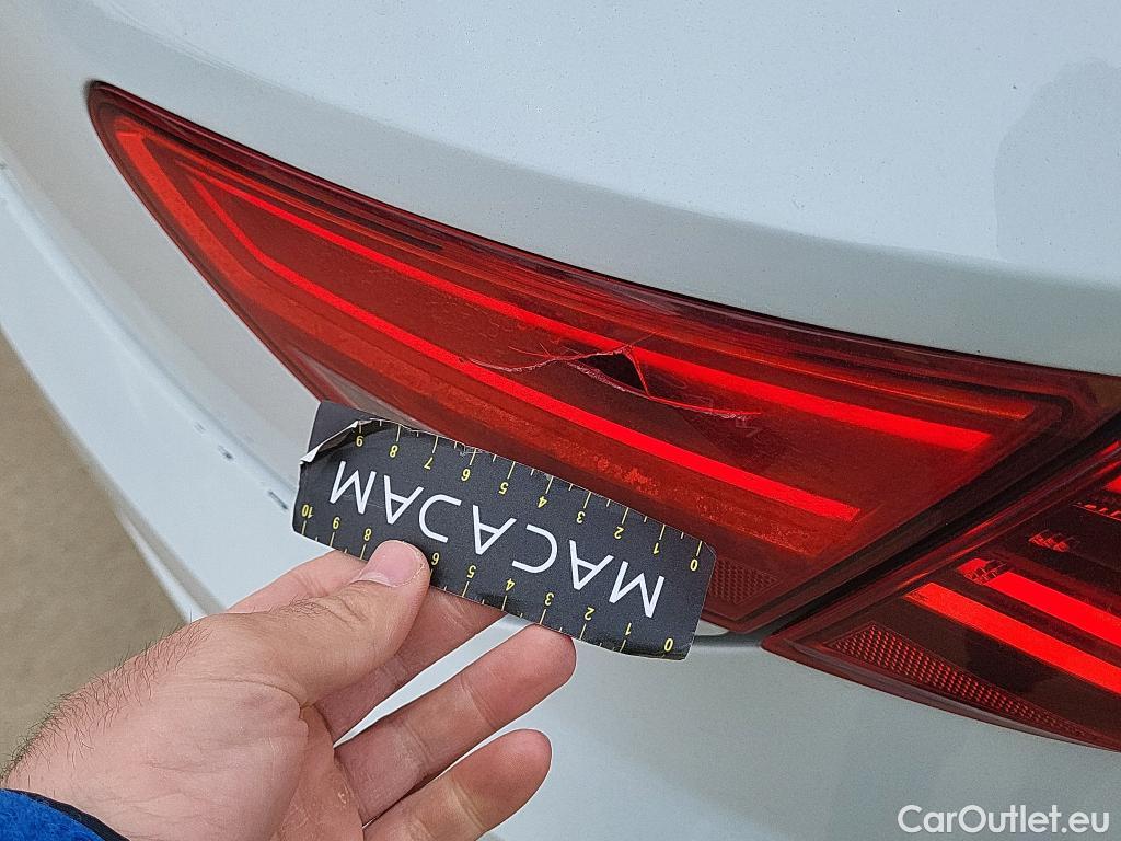  Seat  Leon SEAT León / 2016 / 5P / berlina con portón 2.0 TDI 110kW DSG-7 S&S Xcellence Ed Pl #5