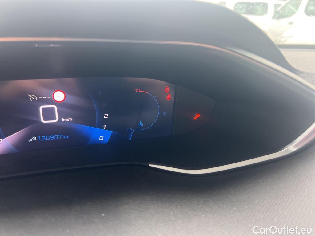  Peugeot  308 PEUGEOT  / 2017 / 5P / berlina con portón 5P Active Pack BlueHDi 100 S&S #8