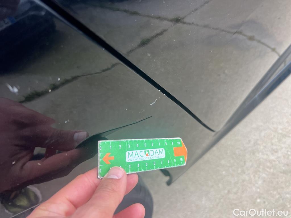  Peugeot  208 PEUGEOT  / 2019 / 5P / berlina con portón BlueHDi 73kW (100CV) Allure Pack #23