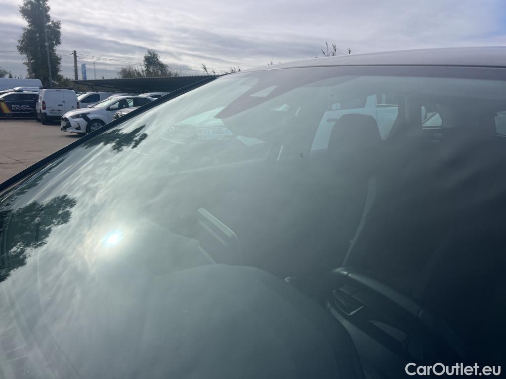  Peugeot  3008 PEUGEOT  / 2016 / 5P / todoterreno 1.5L BlueHDi 96kW (130CV) S&S Active (AC2) #1