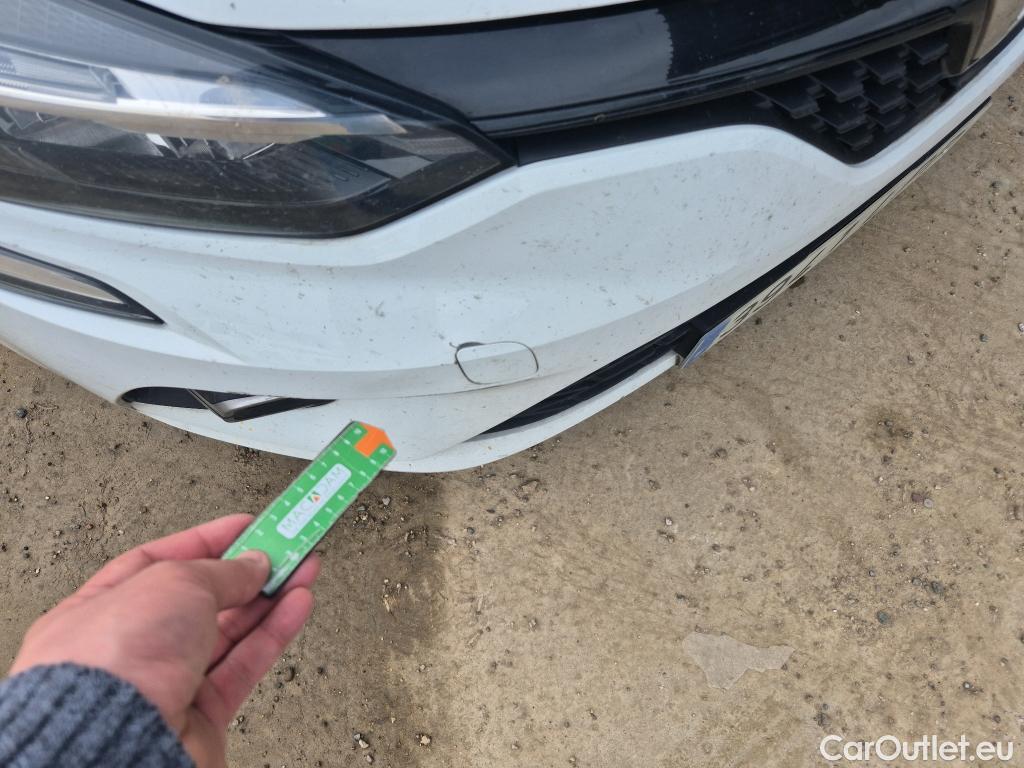  Renault  Clio RENAULT  / 2019 / 5P / berlina con portón Business TCe 67 kW (90CV) #22