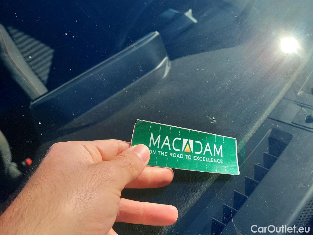  Peugeot  2008 PEUGEOT  / 2019 / 5P / todoterreno Active Pack BlueHDI 81kW (110CV) #3